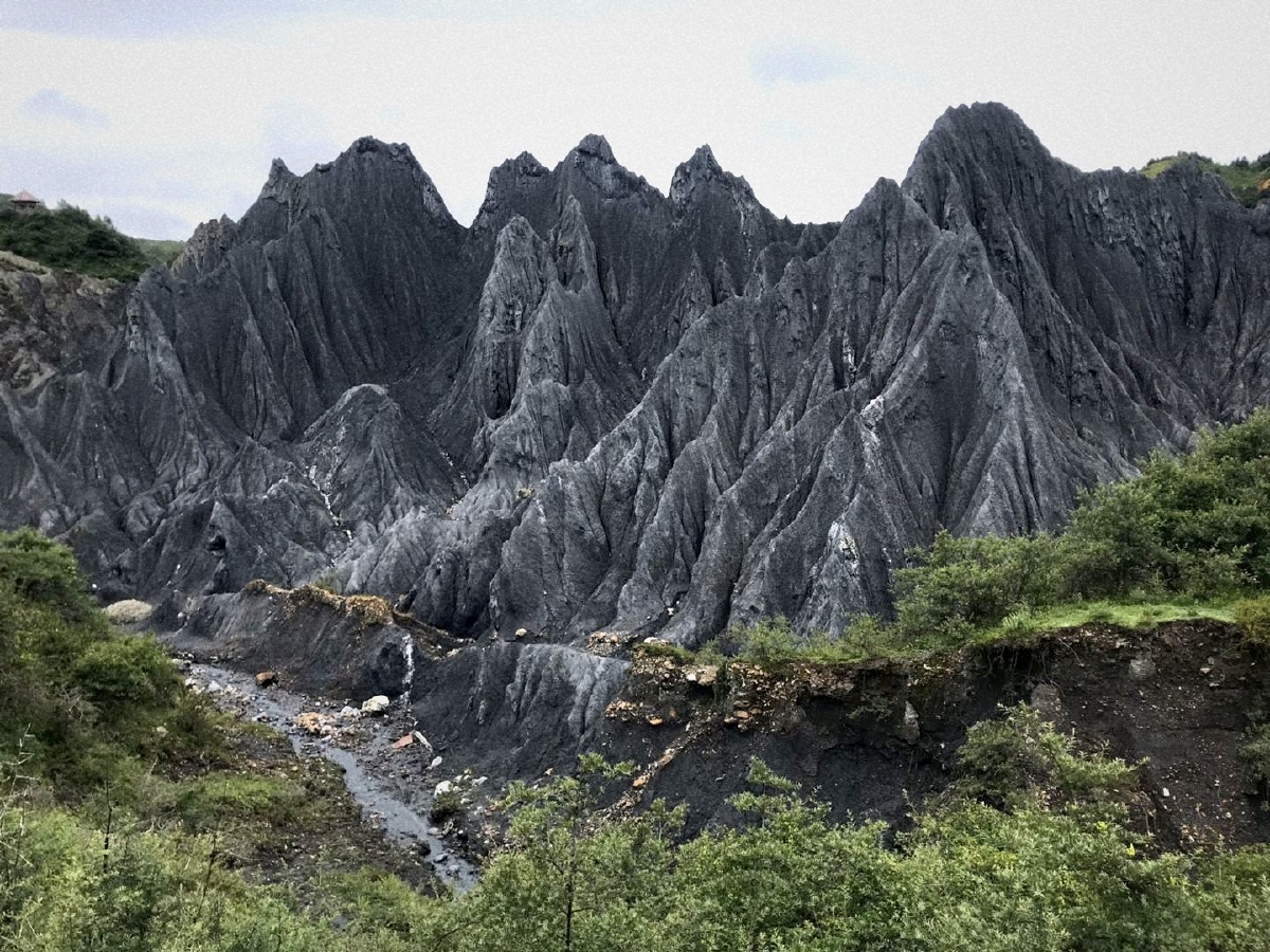 四川康定墨石公园