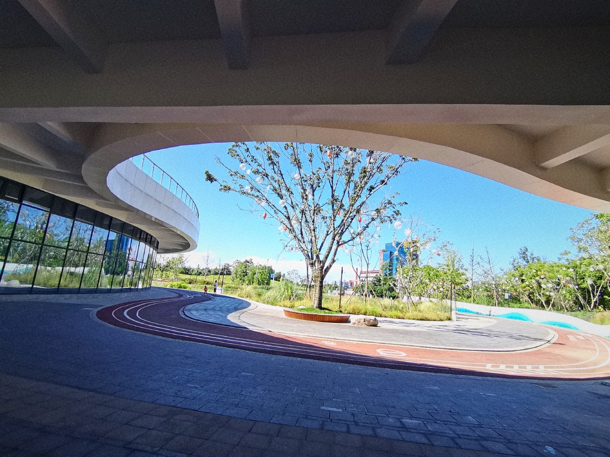 成都龙泉驿东风渠绿道公园