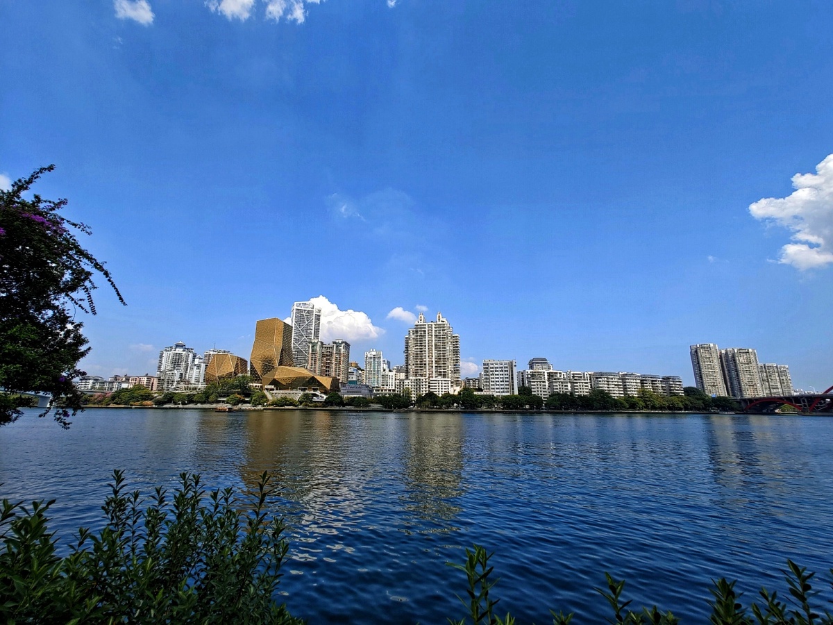 柳州百里柳江沿岸风景