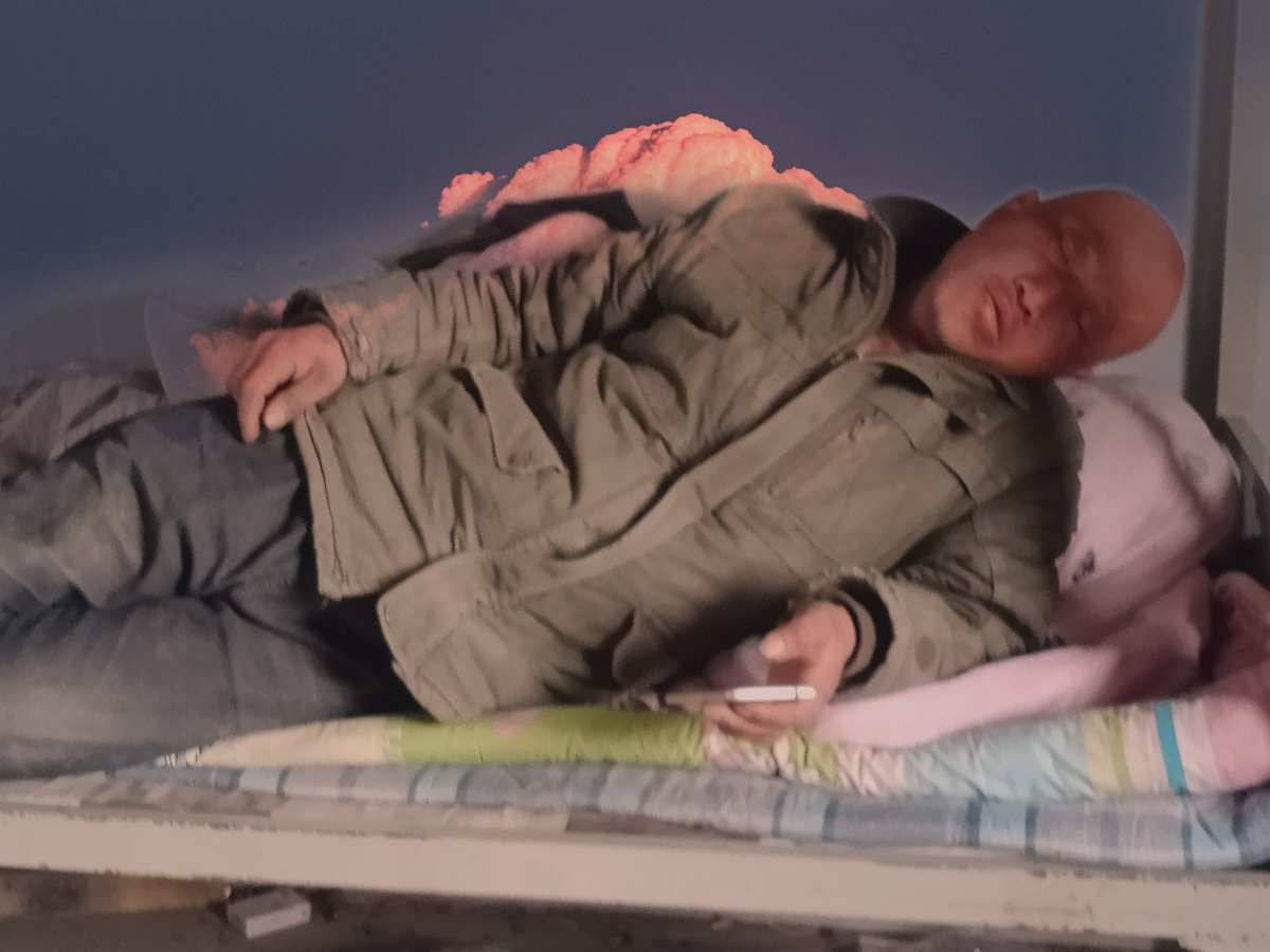 午睡的民工