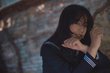 001