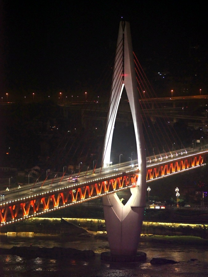 重庆东水门长江大桥夜景