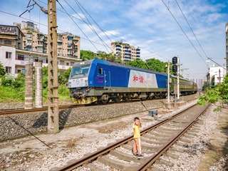 286963