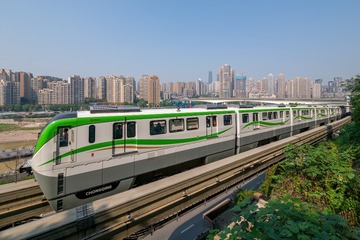 308189
