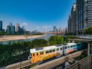 706956