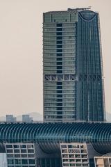 303415