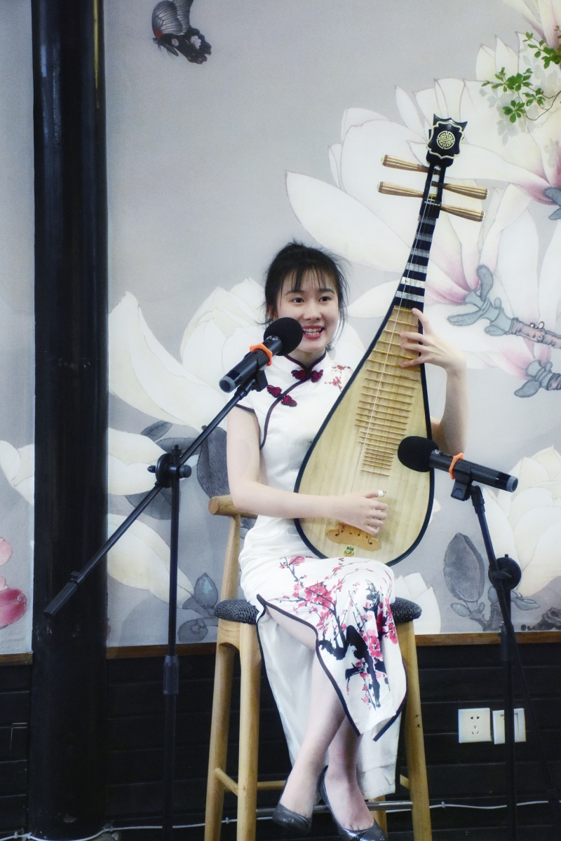 苏州评弹的小姐姐