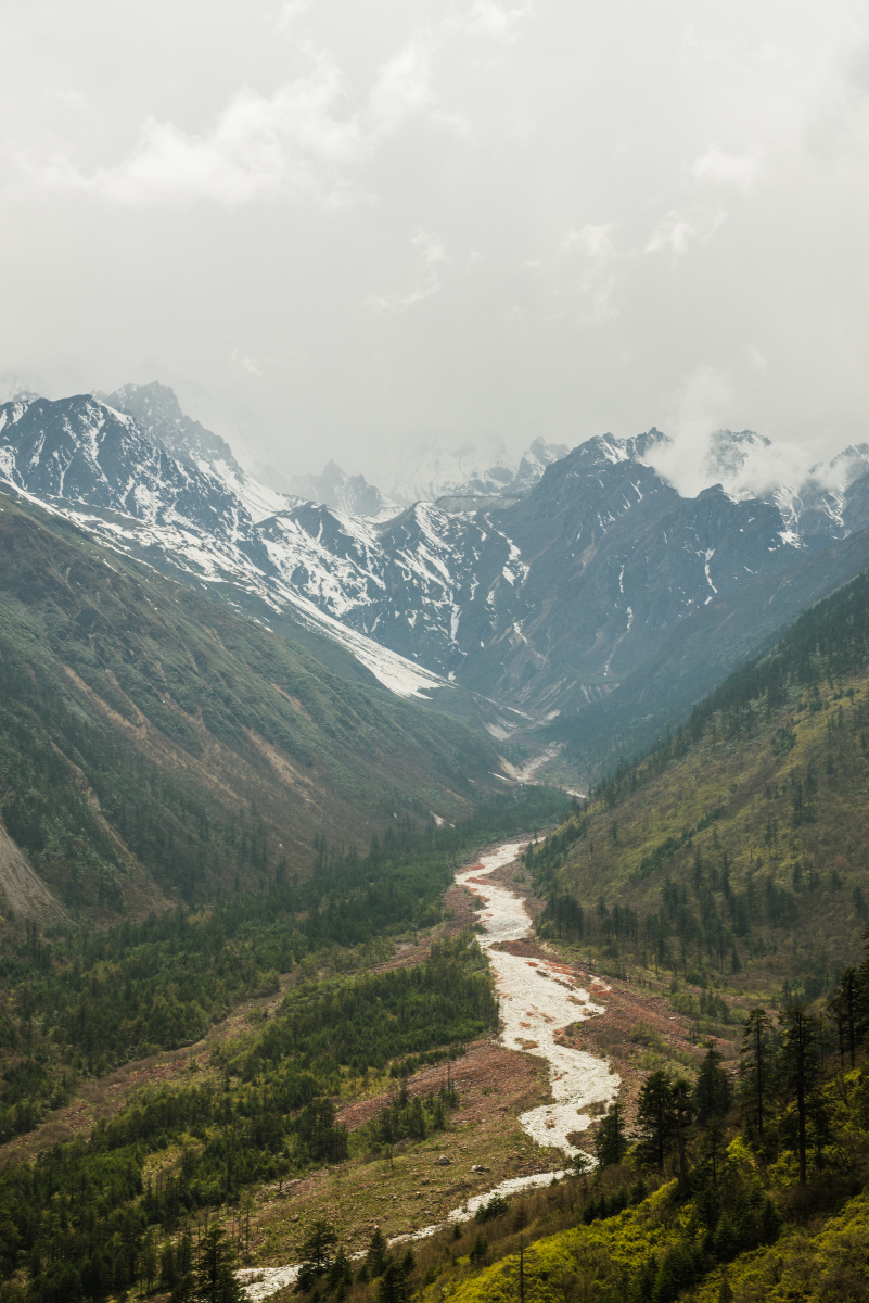 雅家埂,红石公园