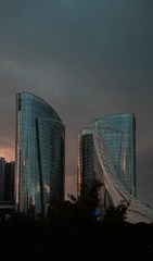 269949