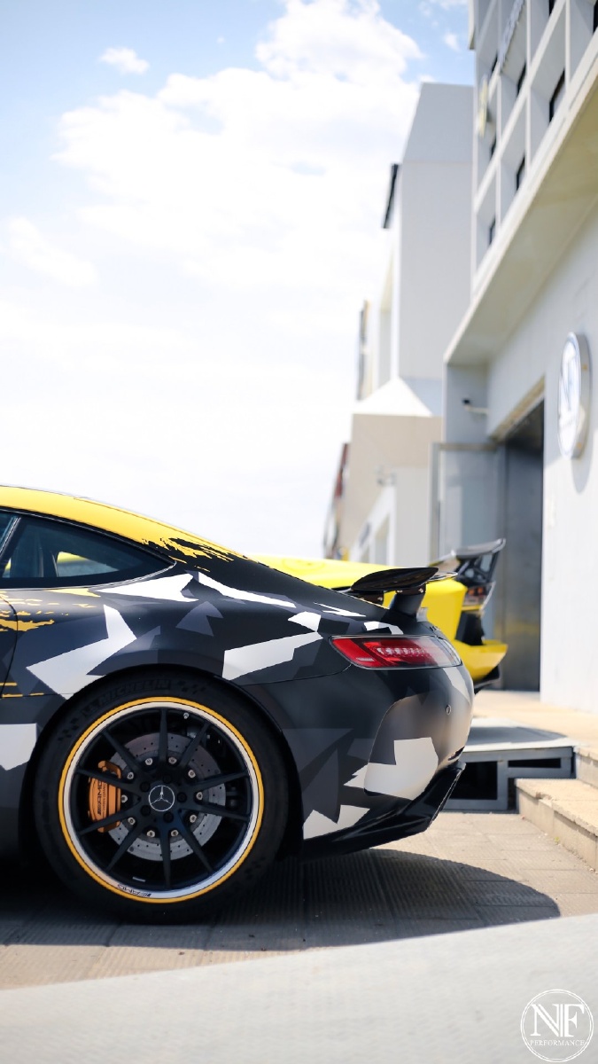 性能加颜值part166个性化彩绘限量28台的amggtr