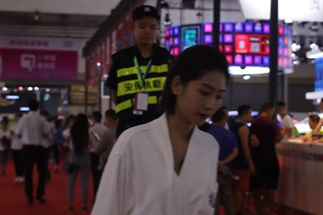 1589619