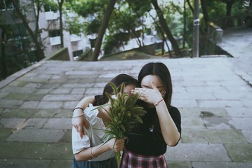 001