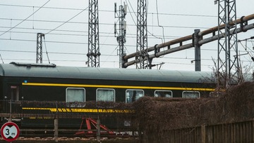 845833