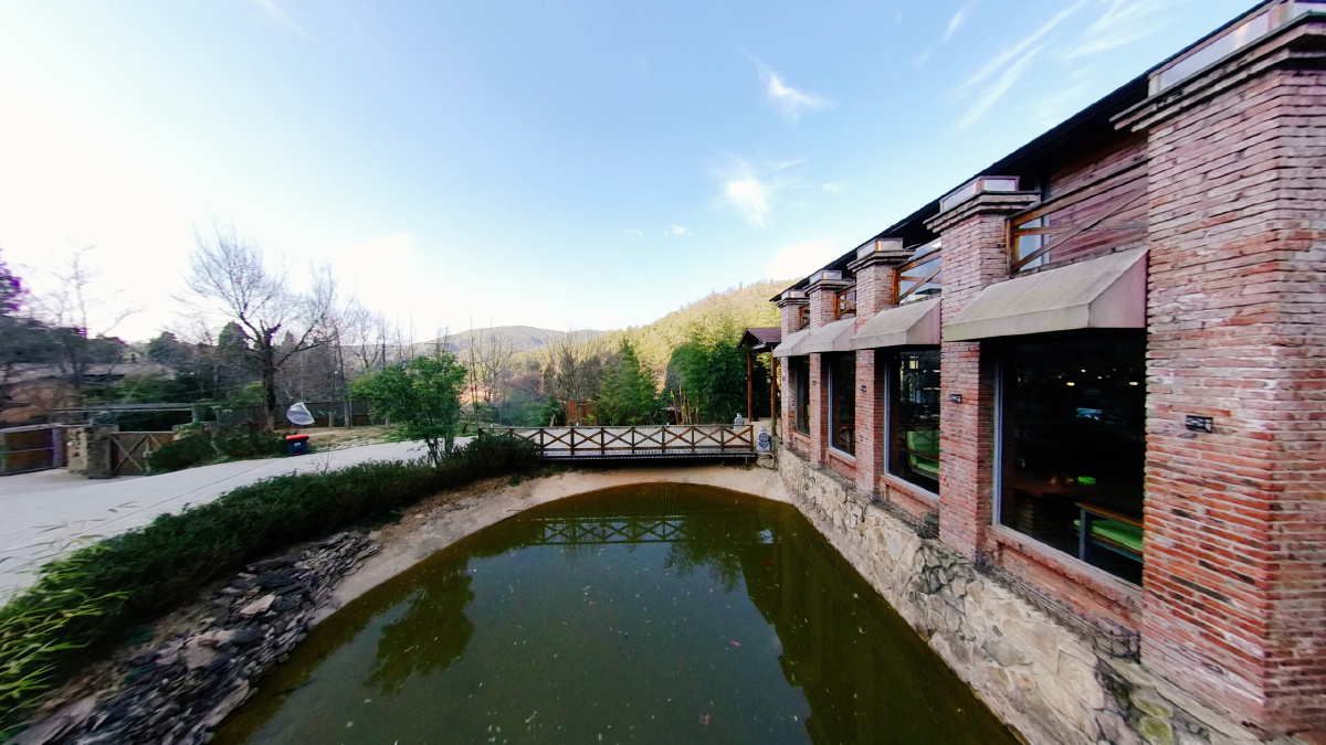 睡昆明|团结乡果园森林里的宝藏木屋庭院别墅民宿,星空美食尽享,品味