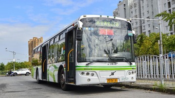 F950A802-CF05-4398-9F05-6A8AFBA1DA8E/L0/001