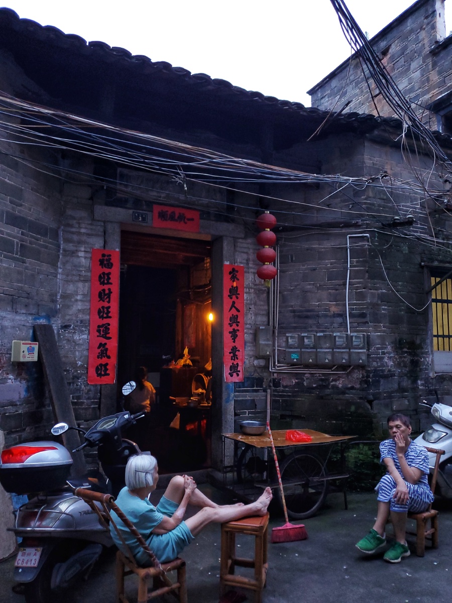 日子如流水一年四季交替更换市井生活才是人生百味