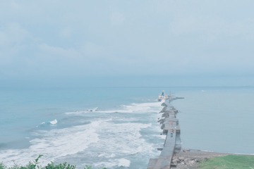 001
