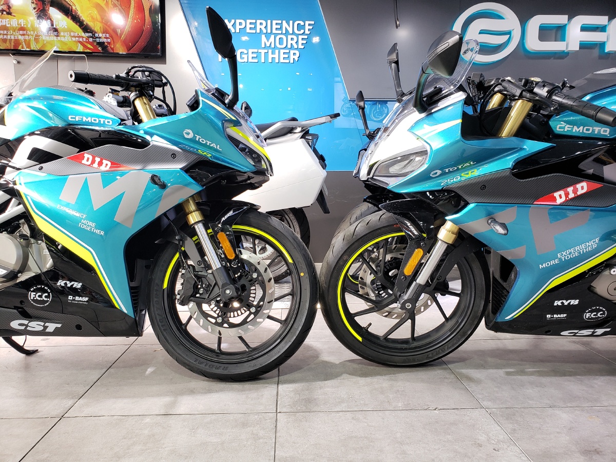 春风250sr赛道版靓