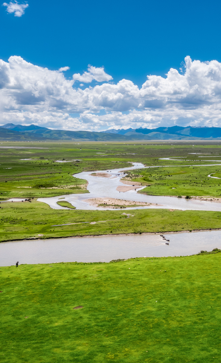 航拍理塘毛垭大草原夏季湿地自然风光 - 远行的杨小蟹 - 图虫