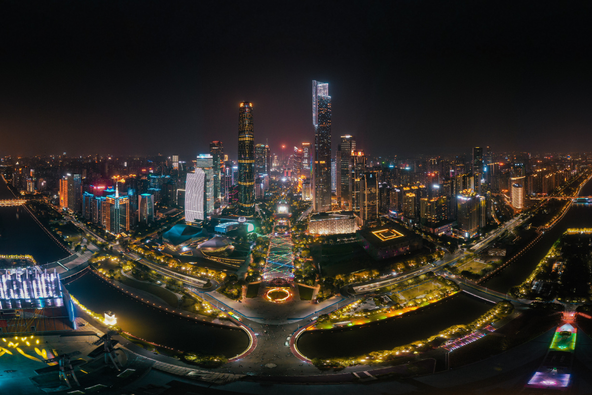航拍中国广州珠江新城夜景城市建筑风光
