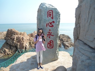 1609889