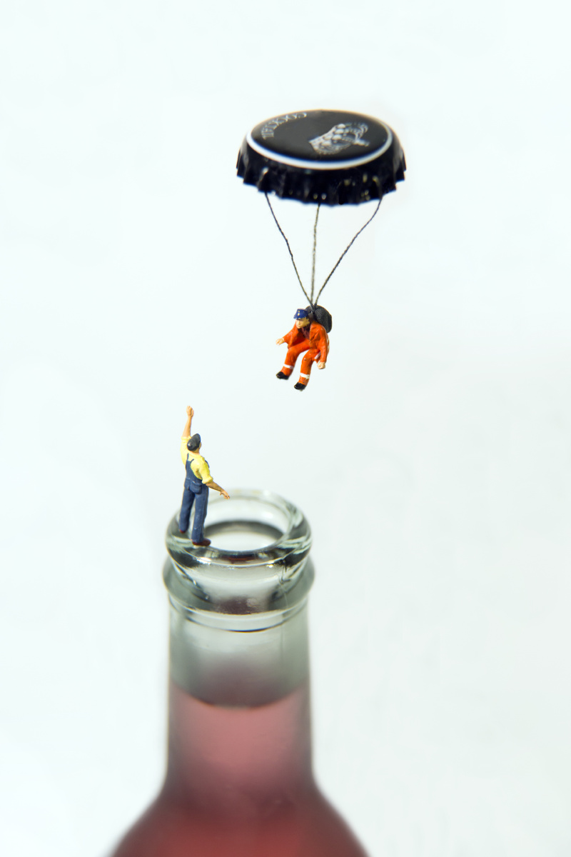 2019年4月8日5213关注小人国之《空降兵》无创意,不摄影空降微缩创意