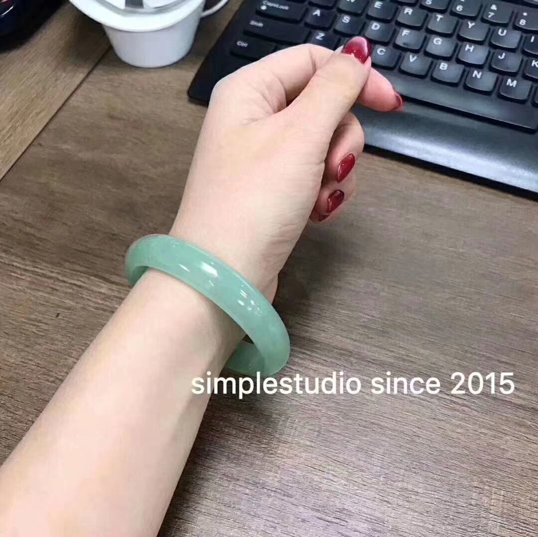 怎么让鱼线穿手链打结不脱落