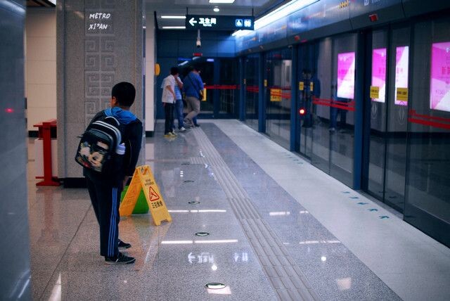 赋形的少年<br />
