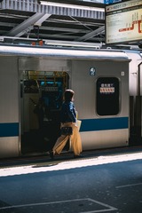 4906