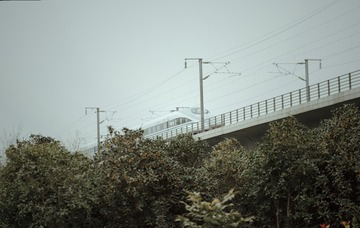 3257570