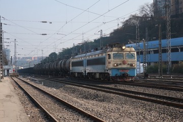 530375