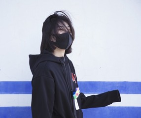 001