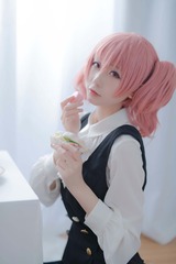 143585