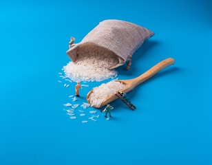 9716