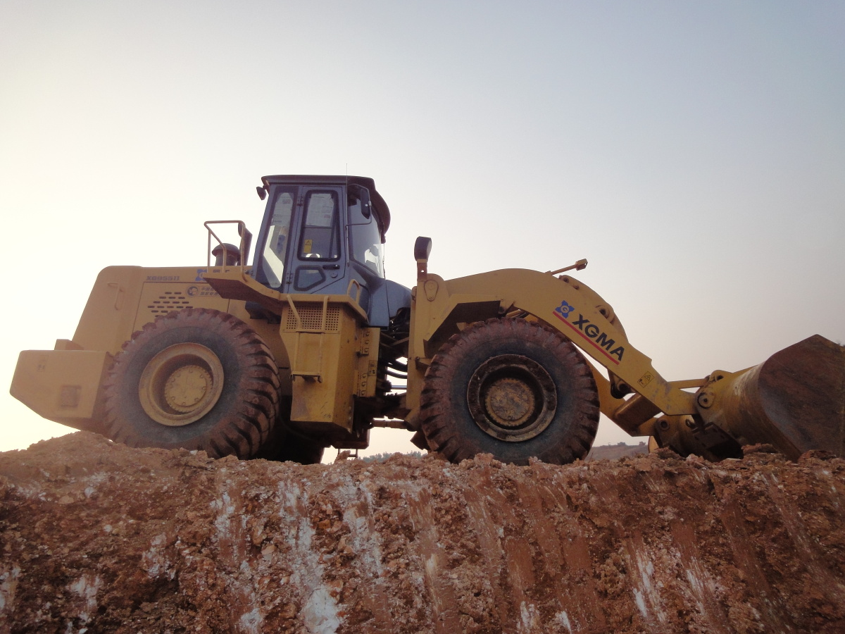 伟岸:顶天立地真好汉 - 义芳君 - 图虫网 - 优质摄影师交流社区