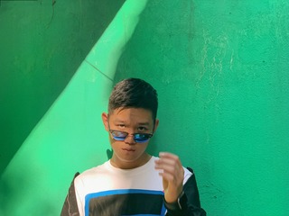 001