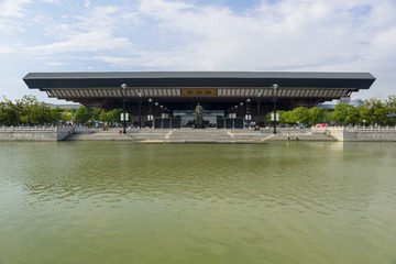 637293