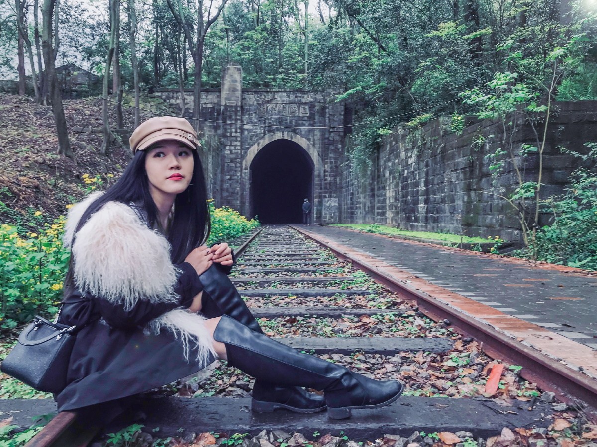 重庆渣滓洞隧道.麻豆:静允.