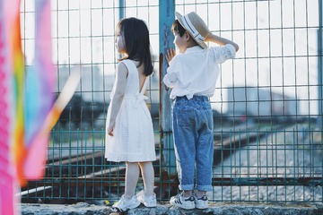001