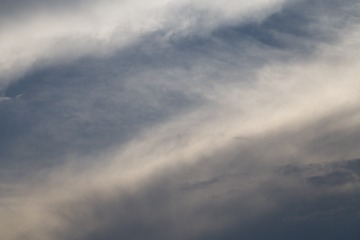 607654