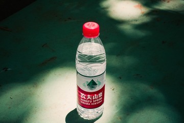 1390603