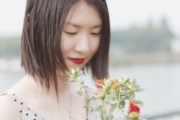 001