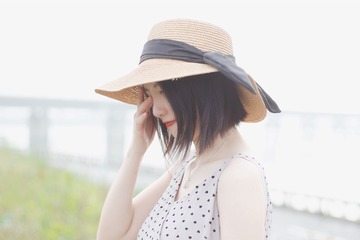 001