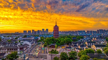 古韵今晖（苏州姑苏城，北寺塔）