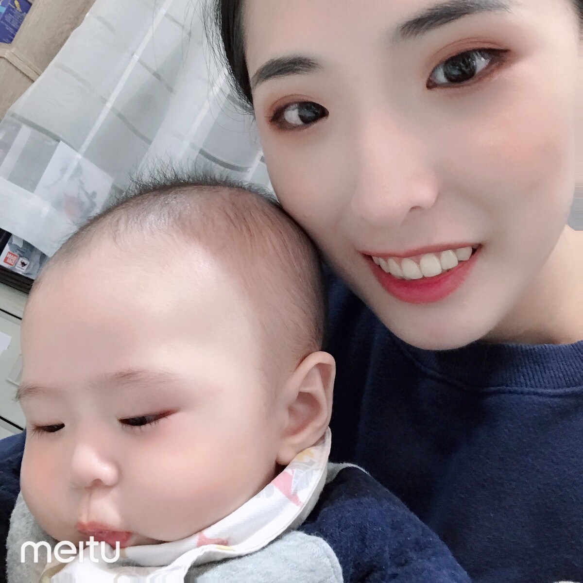 国内坐飞机带婴儿必须是父母吗