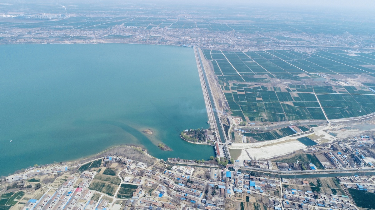 王家崖水库是宝鸡峡引渭灌溉工程一部分,是总干渠上几个"长藤结瓜"的