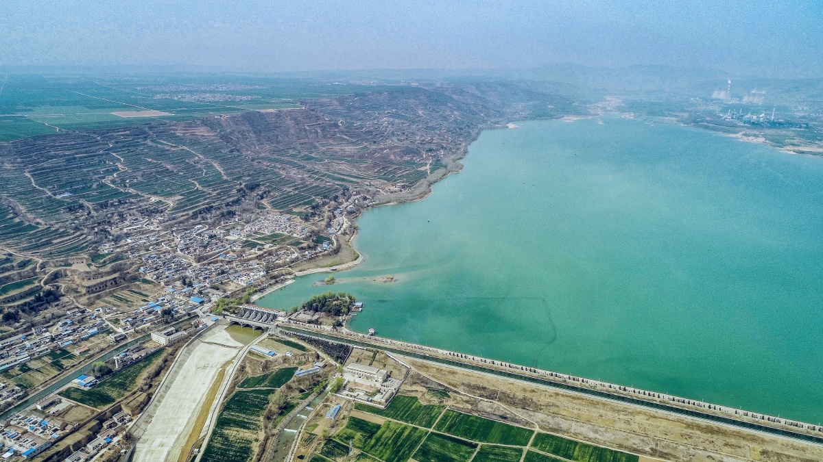 王家崖水库是宝鸡峡引渭灌溉工程一部分,是总干渠上几个"长藤结瓜"的