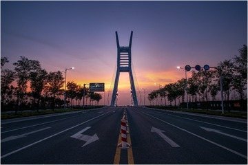 552584