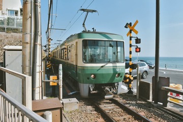 001
