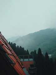 104864